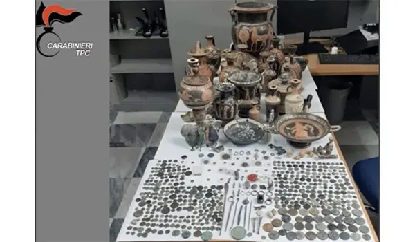 Traffico illecito di beni archeologici: maxi sequestro da 17 milioni tra Calabria e Sicilia