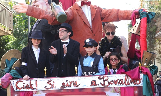 Ardore: “Carnevale Ardorese 2026” Successo di pubblico e collaborazione tra i Comuni della Locride.