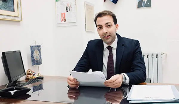 San Floro, il Sindaco Bruno Meta guida il cambiamento: finanziato il nuovo Centro di Raccolta RAEE per un futuro più verde