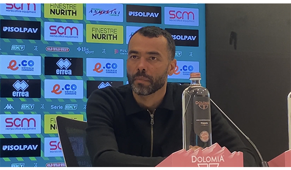 Cesena batte Catanzaro 3-1: Ashley Cole analizza la rimonta e il cambio di energia. Video