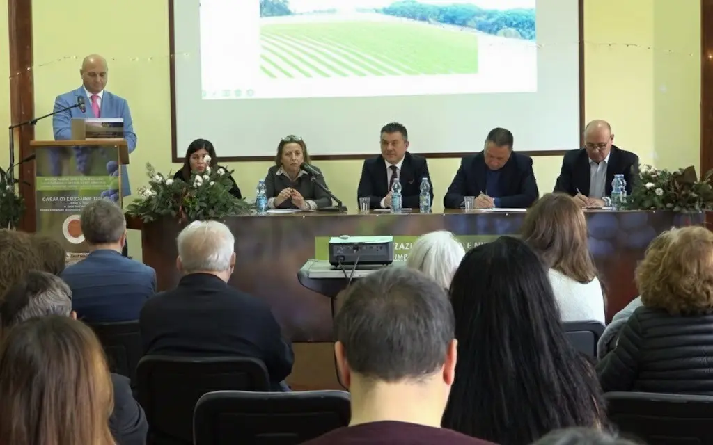 Presentati i risultati del progetto innovativo Magna Graecia Future sulla micro fertirrigazione nella viticoltura di precisione sui vitigni autoctoni calabresi