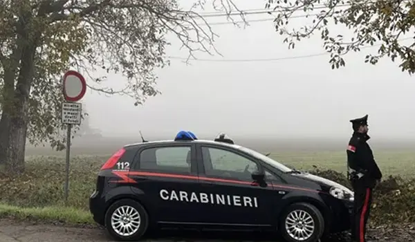Cadavere di un giovane nel Veneziano: disposta l’autopsia per chiarire le cause della morte