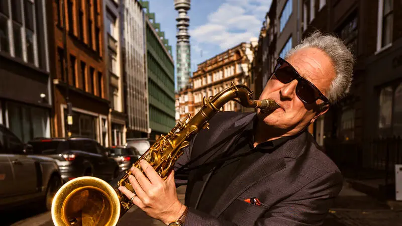 MusicAMA Calabria, a Lamezia Terme arriva un’esplosione di swing con Ray Gelato & The Giants