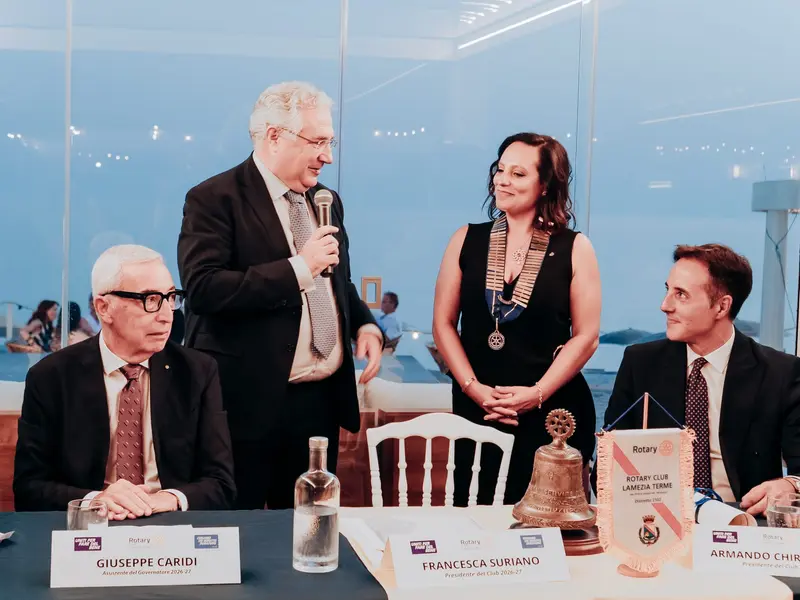 Passaggio della Campagna al Rotary Club di Lamezia Terme: Francesca Suriano è la nuova Presidente